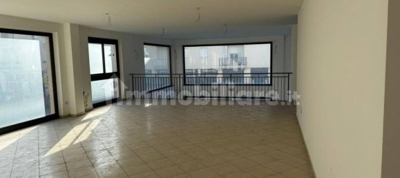 311m² Commercial property in Caltanissetta, Italy No. 350689 9