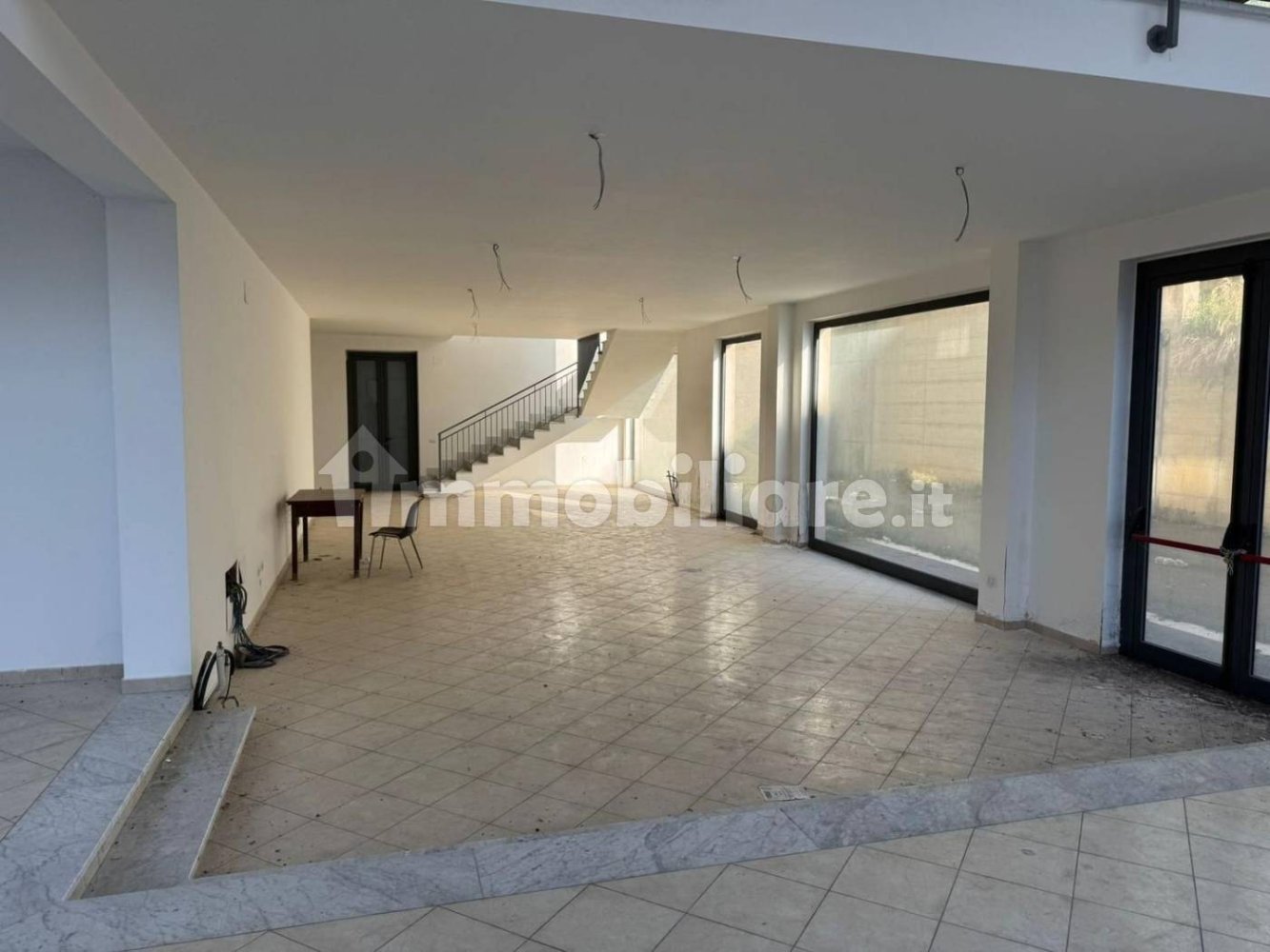 311m² Commercial property in Caltanissetta, Italy No. 350689