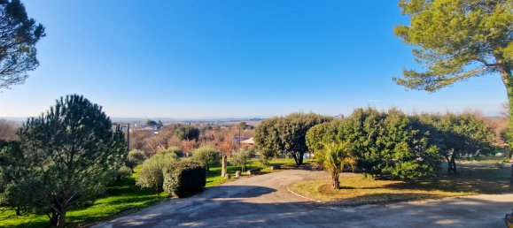 Замки и поместья с 5 спальнями в Юзес, Франция № 298322 5