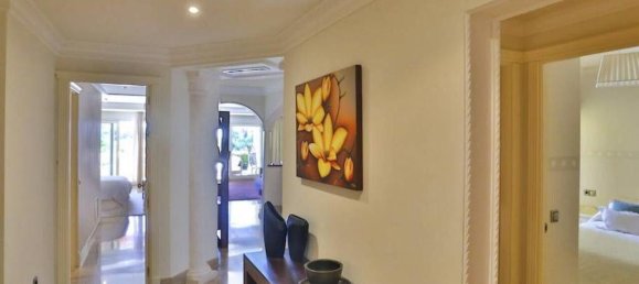 3 bedrooms Apartment in Marbella, Spain No. 136510 5