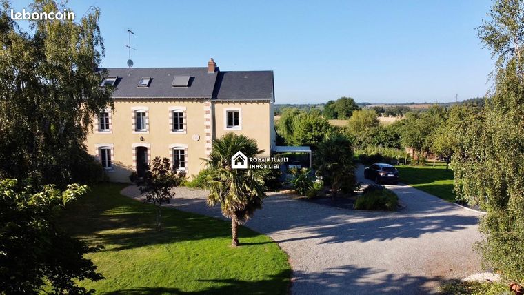 Casa de 4 dormitorios en Chateau-Gontier, France No. 312620