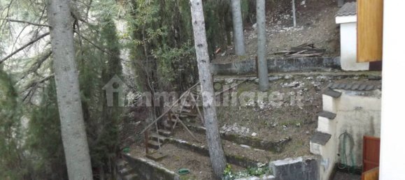 7 Schlafzimmer Villa in Vallinfreda, Italy, Nr. 8797 27