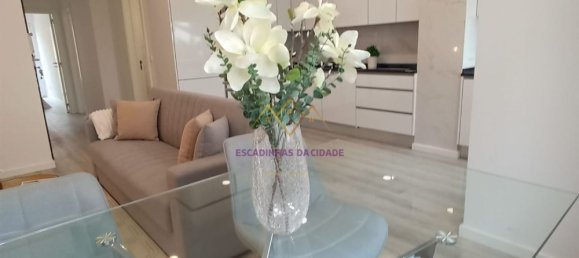 3 bedrooms Apartment in Lisbon, Portugal No. 158945 5