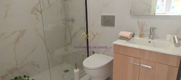 3 bedrooms Apartment in Lisbon, Portugal No. 158945 14