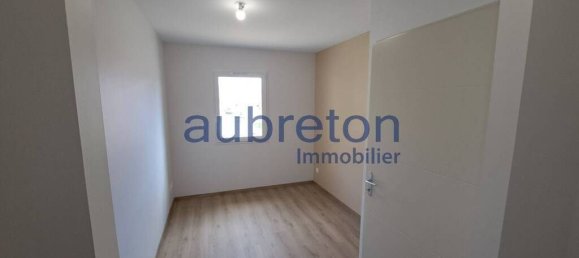 3 Schlafzimmer Haus in Vinay, France, Nr. 335263 6