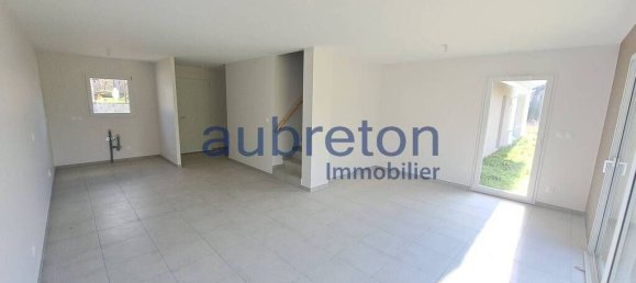 3 Schlafzimmer Haus in Vinay, France, Nr. 335263 4