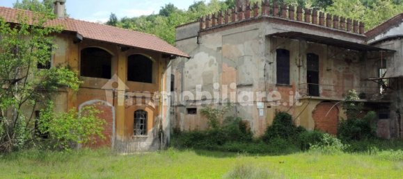 21679m² Commercial property in Lonate Pozzolo, Italy No. 311142 4