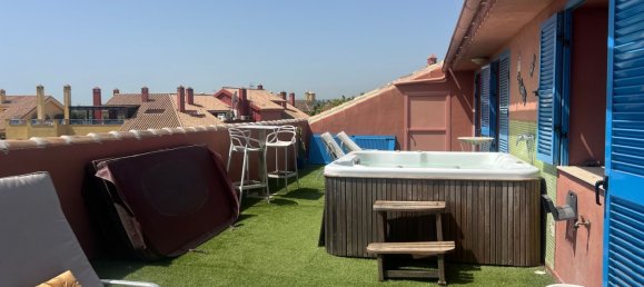 2 bedrooms Penthouse in Cadiz, Spain No. 143168 2