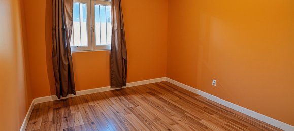 Apartamento de 3 dormitorios en Valladolid, Spain No. 135895 9