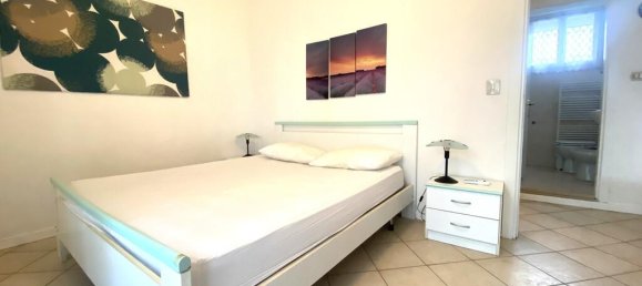 Квартира с 3 комнатами в Равенна, Италия № 30234 9