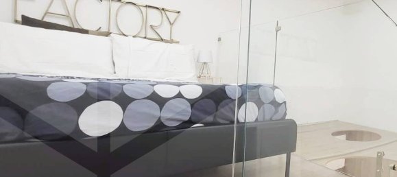 Studio in Naples, Italy No. 34490 8