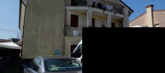 3 rooms Apartment in Vedelago, Italy No. 206384 6