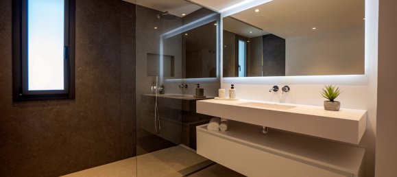 Villa T4 em Nueva Andalucia, Spain N.º 4597 19