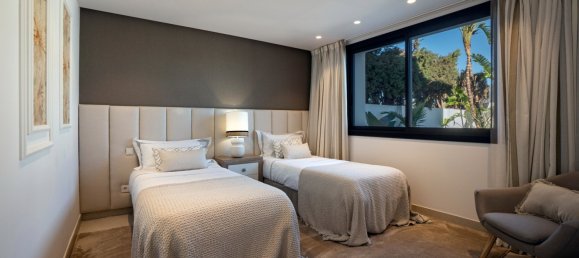 Villa T4 em Nueva Andalucia, Spain N.º 4597 17