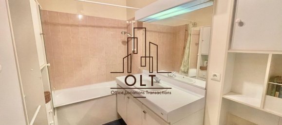 1 chambre Appartement à Suresnes, France No. 325880 5