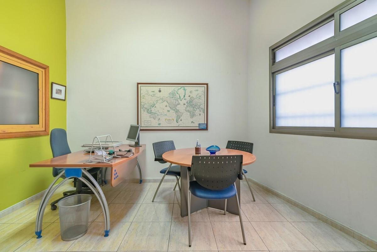 Propriété commerciale à Las Palmas De Gran Canaria, Spain 102m² No. 57268