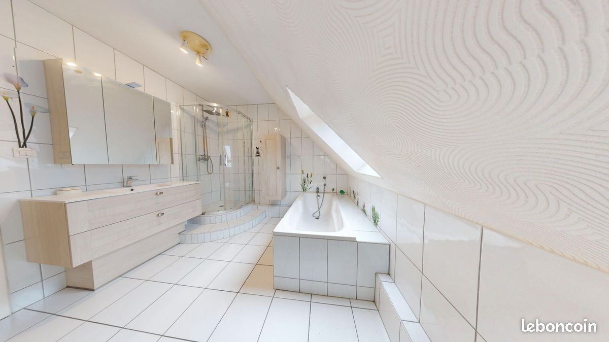 3 bedrooms Apartment in Colmar, France No. 83019