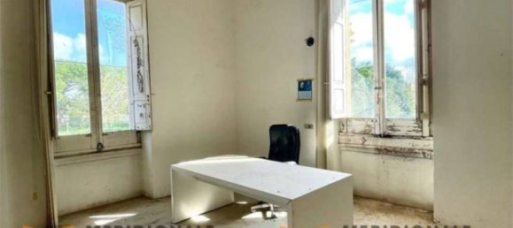 Вилла с 5 комнатами в Лечче, Италия № 203128 11