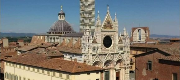 Apartamento de 4 habitaciónes en Prato, Italy No. 39777 37