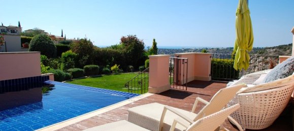 3 bedrooms House in Paphos, Cyprus No. 9883 3