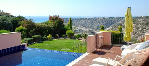 3 bedrooms House in Paphos, Cyprus No. 9883 9