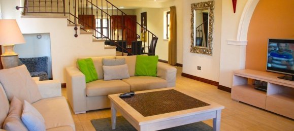 3 bedrooms House in Paphos, Cyprus No. 9883 8