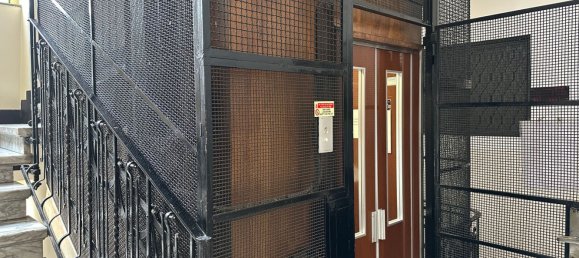 4 bedrooms Apartment in Milan, Italy No. 362655 22