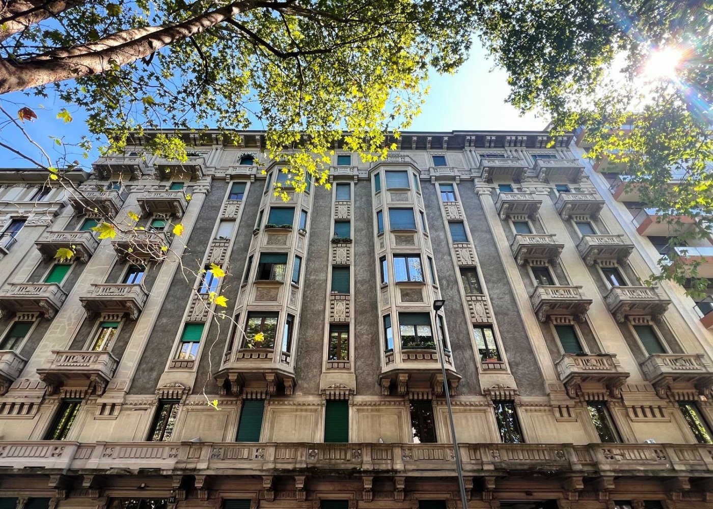 4 bedrooms Apartment in Milan, Italy No. 362655