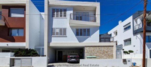 Villa de 5 dormitorios en Nicosia, Cyprus No. 24213 3