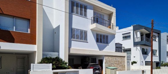 Villa de 5 dormitorios en Nicosia, Cyprus No. 24213 4