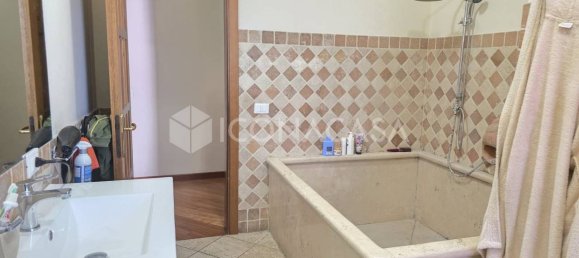 Квартира с 5 комнатами в Чампино, Италия № 354668 21