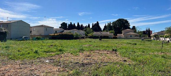  قطعة أرض في Calvisson, France رقم 98710 4