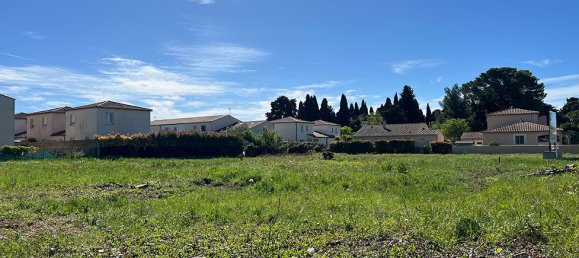  قطعة أرض في Calvisson, France رقم 98710 2