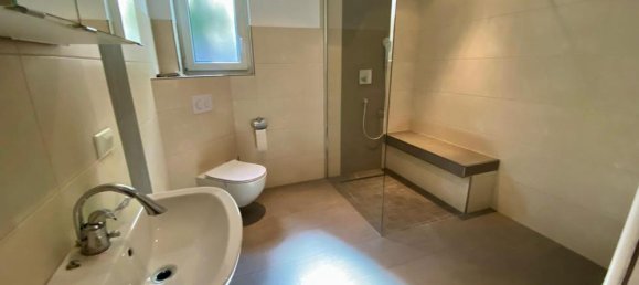 4 bedrooms Apartment in Coburg, Germany No. 325062 7