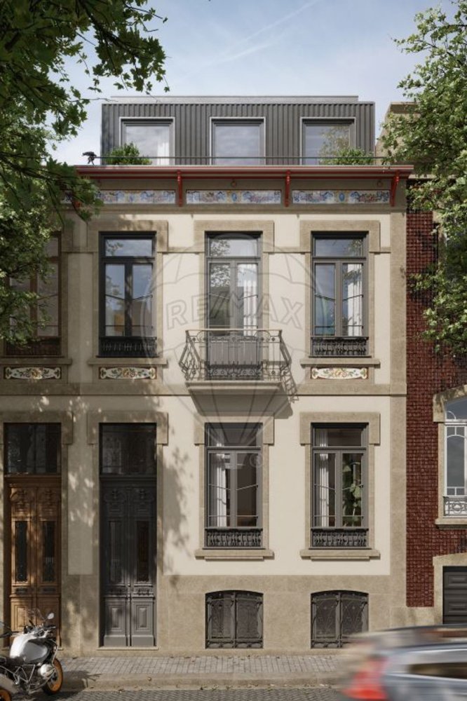 4 bedrooms House in Porto, Portugal No. 26638