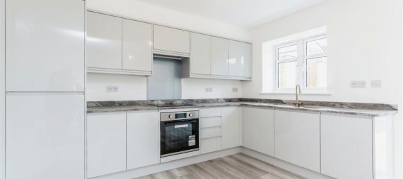 2 bedrooms Commercial property in Coulsdon, United Kingdom No. 8030 31