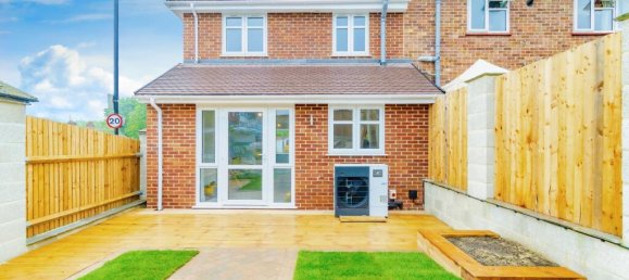 2 bedrooms Commercial property in Coulsdon, United Kingdom No. 8030 9