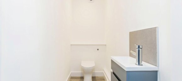 2 bedrooms Commercial property in Coulsdon, United Kingdom No. 8030 38