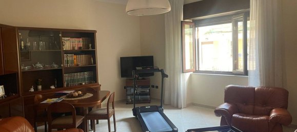 4 rooms Apartment in Naples, Italy No. 201271 5