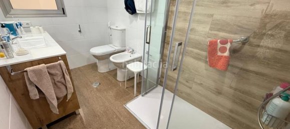 4 bedrooms Apartment in Alicante, Spain No. 105462 9