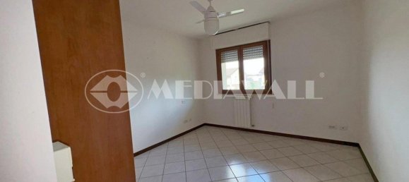 4 Schlafzimmer Haus in Pordenone, Italy, Nr. 281541 22