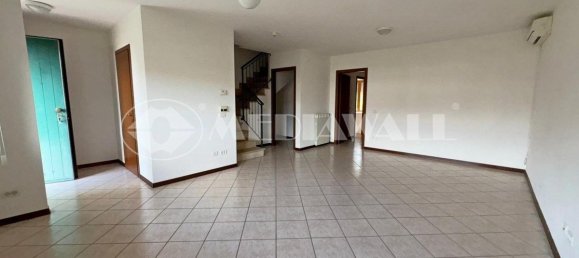 4 Schlafzimmer Haus in Pordenone, Italy, Nr. 281541 5
