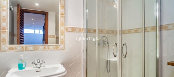 3 bedrooms Townhouse in Marbella, Spain No. 148730 20