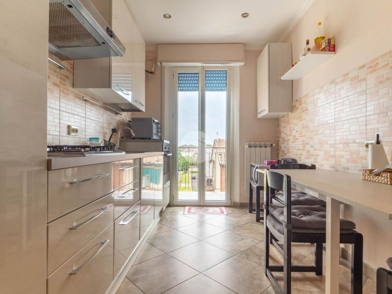 3 rooms Apartment in Ferrara, Italy No. 262488