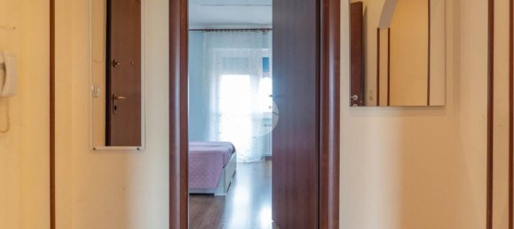 3 rooms Apartment in Ferrara, Italy No. 262488 10