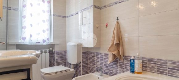 3 rooms Apartment in Ferrara, Italy No. 262488 14