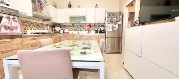 2 bedrooms Apartment in Bari, Italy No. 309866 8