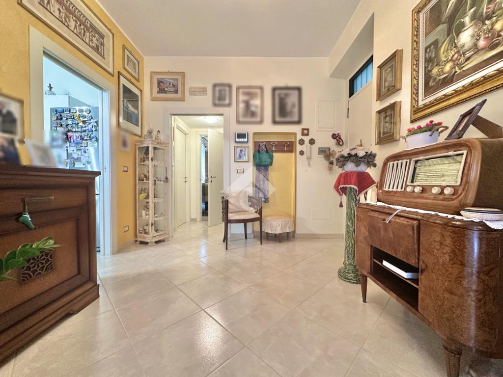 2 bedrooms Apartment in Bari, Italy No. 309866