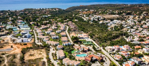 2 bedrooms Villa in Lagoa, Portugal No. 92905 2