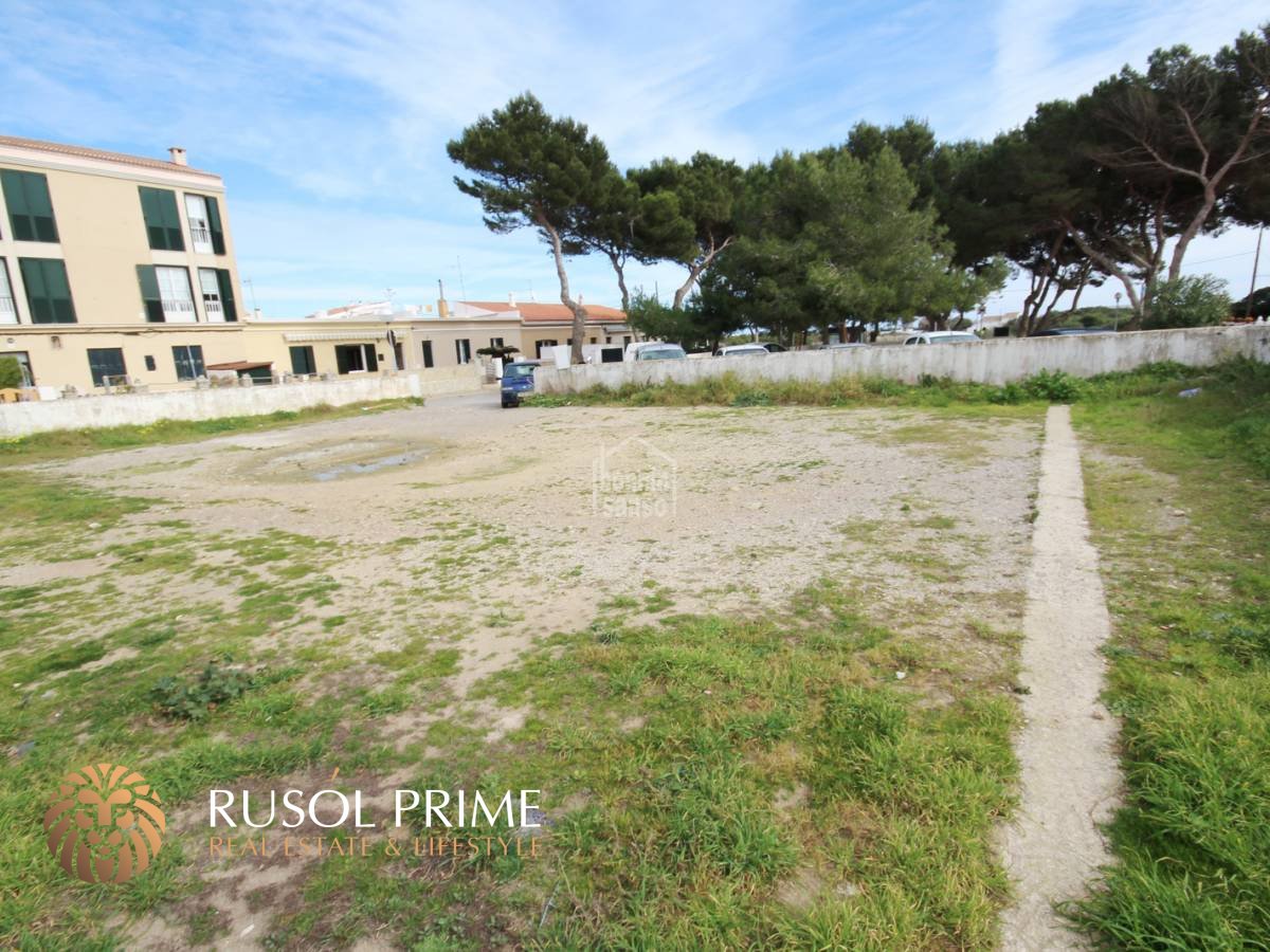  قطعة أرض في Mahon, Spain 411متر مربع رقم 2050